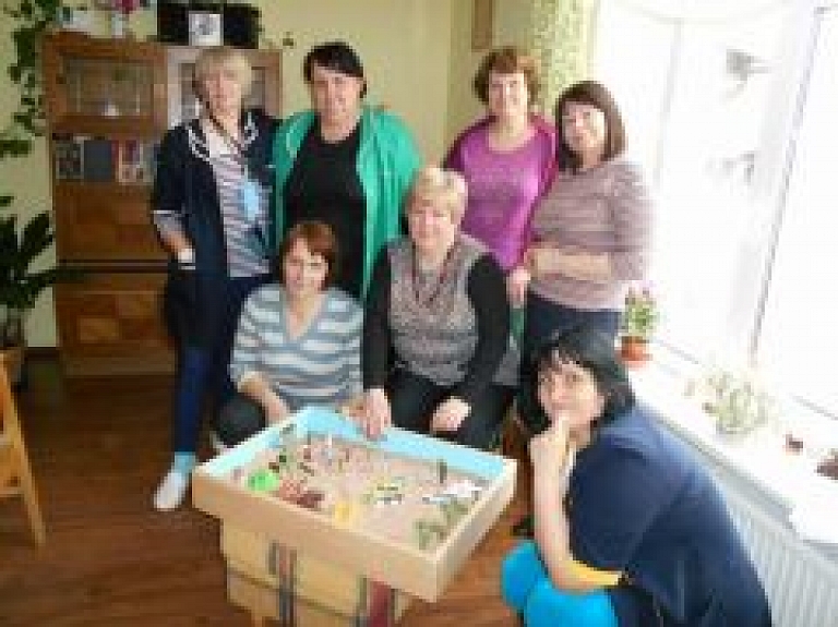 Smilšu spēles terapija Viļakas sociālās aprūpes centrā