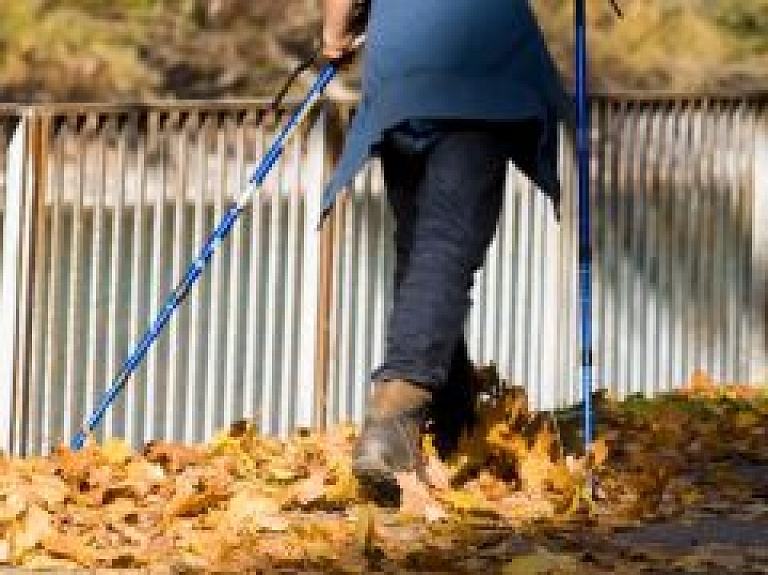 Sieviešu dienu aicina pavadīt, nūjojot no Jelgavas uz Ozolniekiem