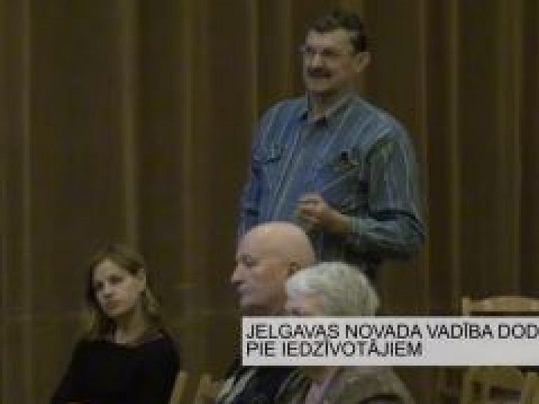 Jelgavas novada vadība atbild uz jautājumiem Lielvircavā