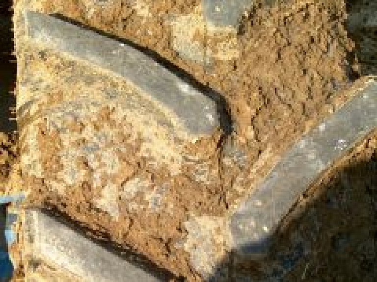 Ierobežos transportlīdzekļu satiksmi uz Balvu novada pašvaldības ceļiem