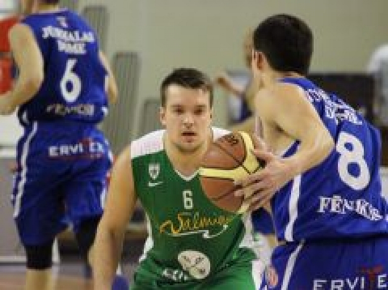 "BK Valmiera" uzvar "Jūrmala/Fēnikss"