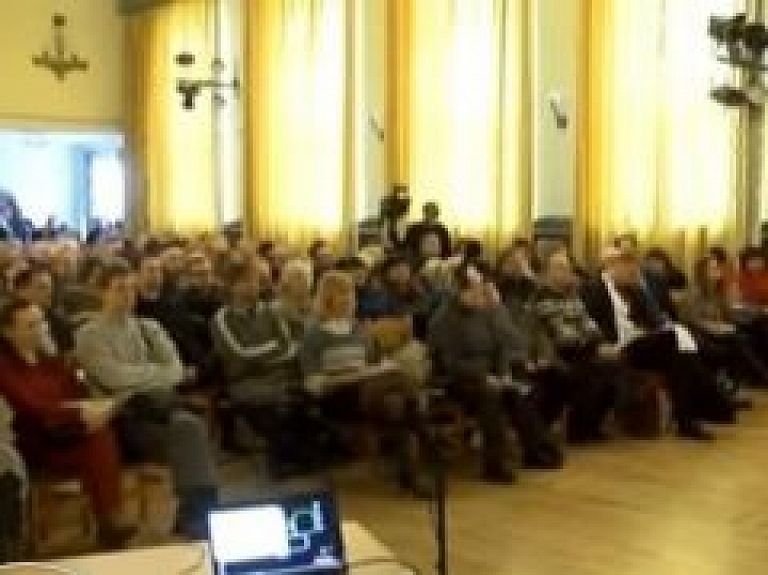 Vidzemes TV: Sējas novadā norisinās sabiedriskā apspriešana par projektu "Rail Baltica"