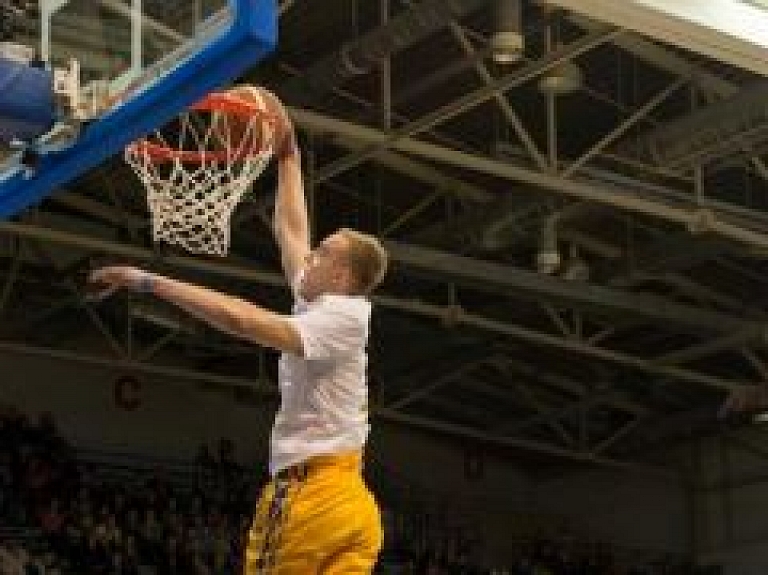 Dārgais uzvar "Aldaris" LBL "Slam Dunk" konkursā