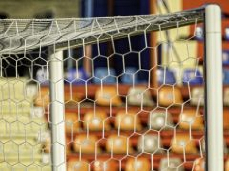 Turpinās Ludzas novada gada telpu futbola čempionāts