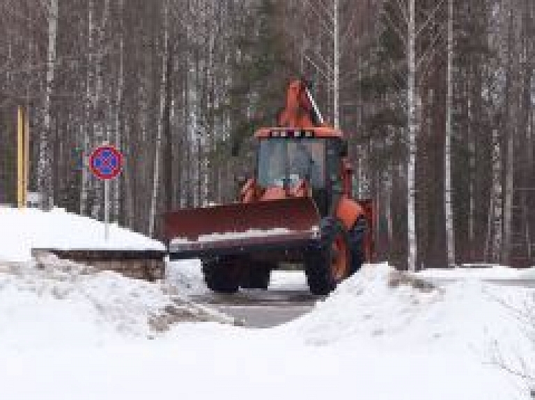 Ceļu uzturēšanai šogad izlietoti aptuveni 12 miljoni eiro