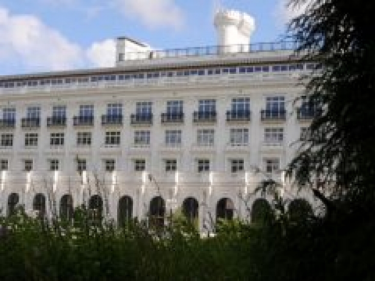 Ķemeru sanatorijas galvenās ēkas situācija ir uzlabojusies, secinājusi VKPAI