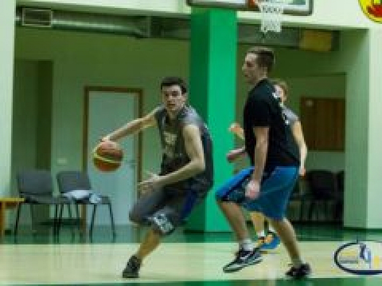 Jānis Karselis: "Jo vairāk iespēju spēlēt basketbolu, jo vairāk piedalīsimies"