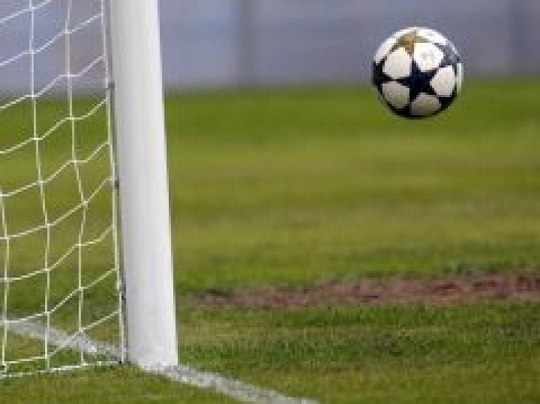 "Liepājas" futbolisti Ziemas kausa spēlē uzvar Valmieras komandu