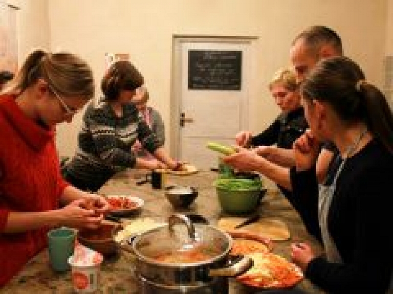 "Virtuves studija" atzīta par labāko projektu Latvijā