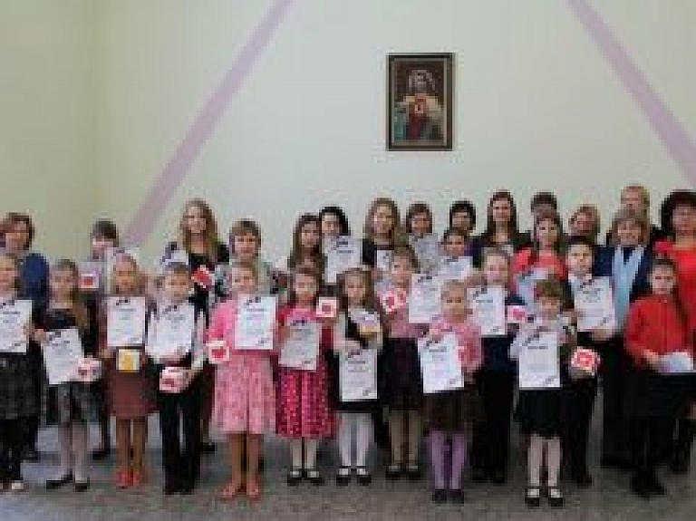 Aizvadīts skolēnu skatuves runas konkurss Viļakas novadā