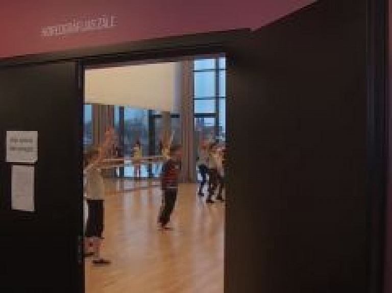 Latgales Reģionālā TV: Diāna Garanča: Tiklīdz sāku staigāt, sāku arī dejot