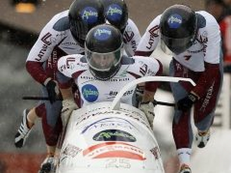 Bobslejisti par uzvaru EČ var pretendēt uz vairāk nekā 10 000 eiro naudas balvu