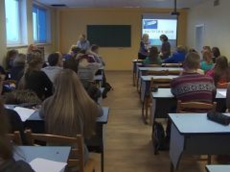 Latgales Reģionālā TV: Daugavpils Universitātē uzsāk darbību "Jauno uzņēmēju skola"