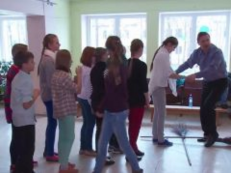 Latgales Reģionālā TV: Līvānos pulcējas Dienvidlatgales rotaļnieki