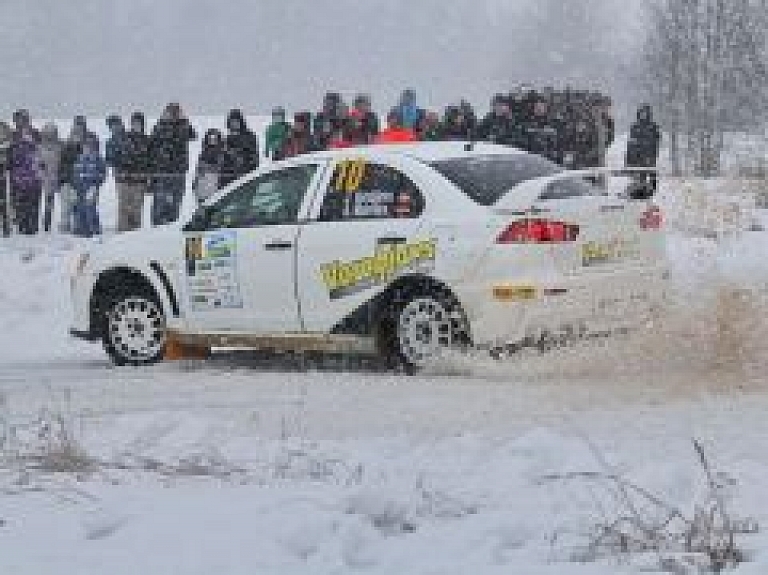 Apes apkārtnē startē Latvijas autorallija čempionāts