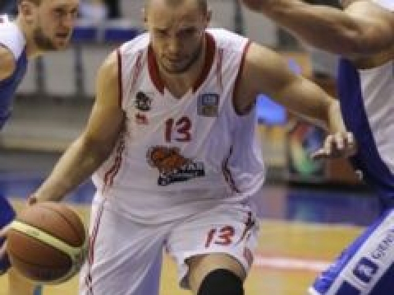 Basketbola kluba "Liepāja/Triobet" spēlētāji iedvesmo jauniem mērķiem Jaunajā gadā