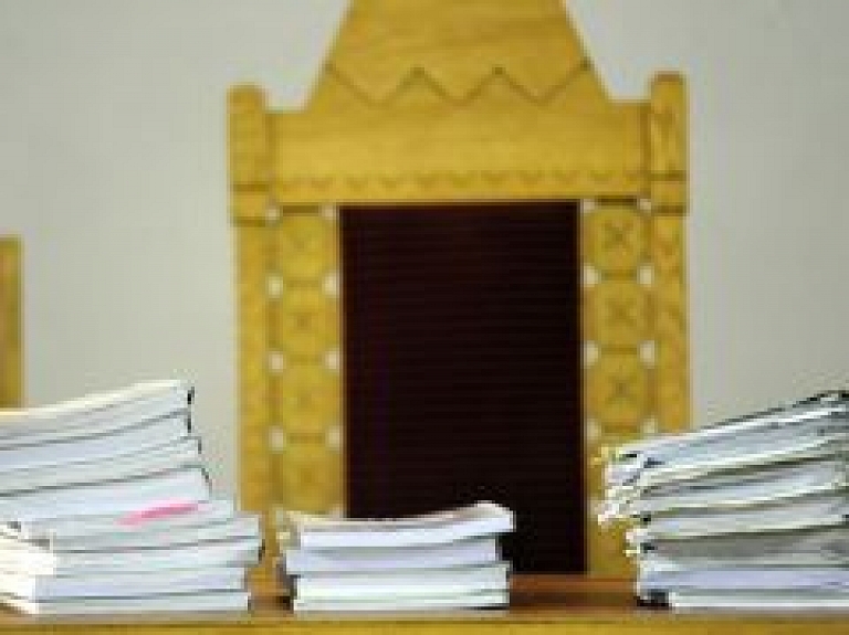 Jūrmalas pilsētas tiesnesei Freimanei piemēro maigāku sodu - rājienu