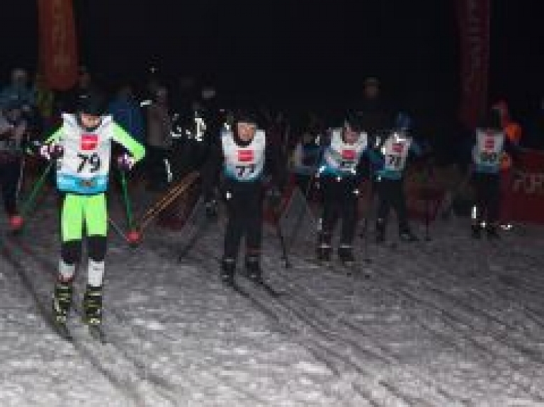 "Pārdaugavas kausā" triumfē Paipals un Pētersone