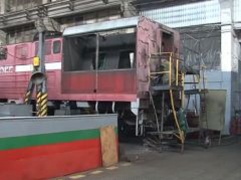 Latgales Reģionālā TV: Daugavpils lokomotīvju remonta rūpnīca ir nonākusi krīzē