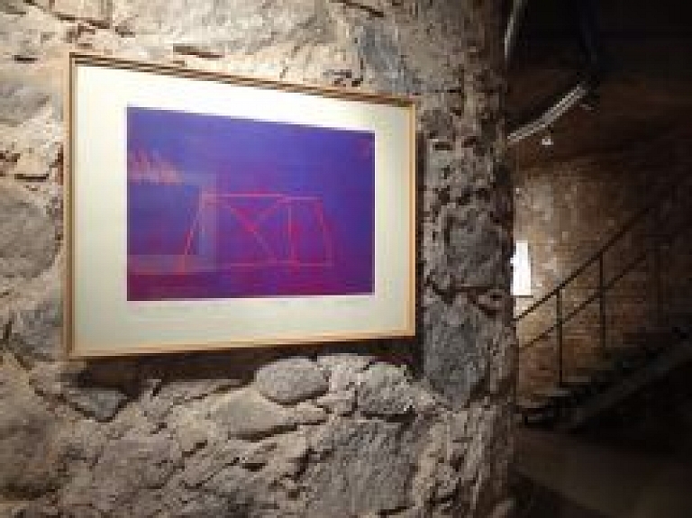 Mākslas galerijā "Ledus pagrabs" apskatāmi Māra Subača darbi
