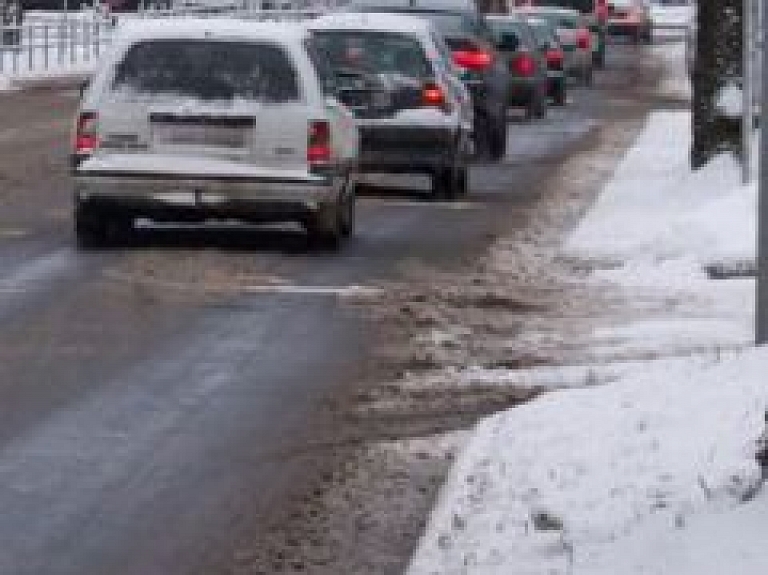 LVC: Latgales reģionā galvenie ceļi ir notīrīti un nokaisīti