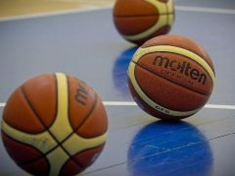 Gatavojas starptautiskajam basketbola turnīram "Cēsu kauss 2015"