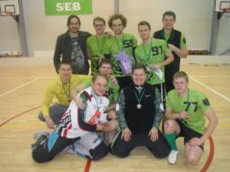 Aizvadīts florbola turnīrs "Brenguļu kauss 2014"