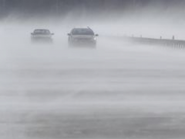 Meteorologi nedēļas nogalē atkal sola vētru