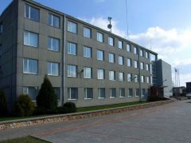 Bauskas novadā gatavojas restaurēt Viļa Plūdoņa memoriālā muzeja ratnīcu