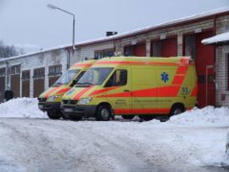 Vidzemē kāds vīrietis gūst abu pēdu apsaldējumus