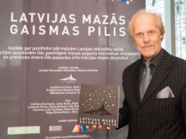 Jelgavā būs skatāma ceļojošā fotoizstāde "Latvijas mazās gaismas pilis"