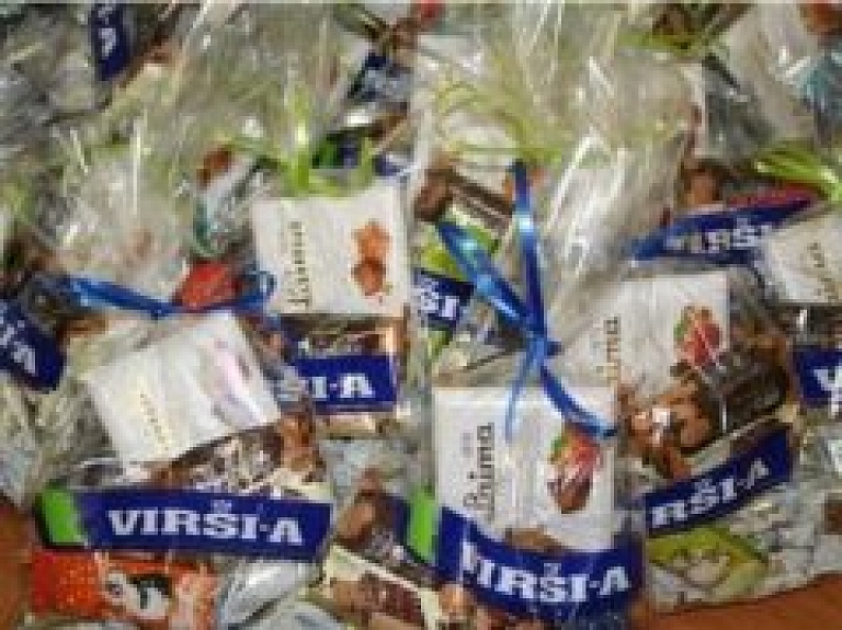 "Virši-A" sadarbībā ar vietējām pašvaldībām svētkos sveiks maznodrošinātās ģimenes