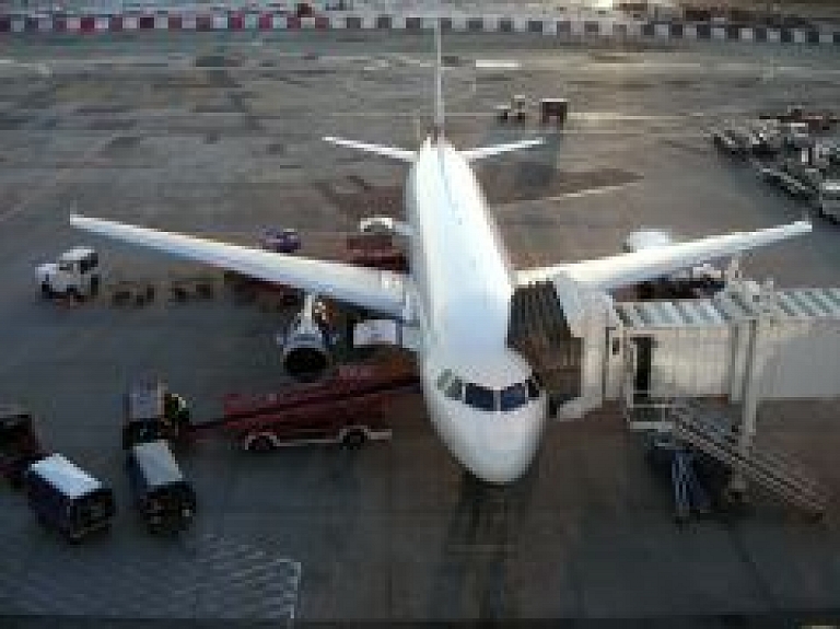 Aptauja: piektā daļa ārzemēs dzīvojošo tautiešu vēlas atgriezties Latvijā