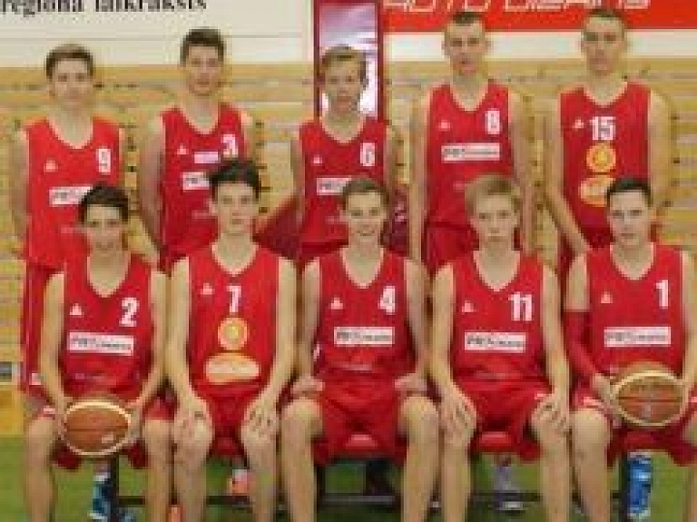 Madonieši veiksmīgi aizvada pirmās spēles Jaunatnes basketbola līgā