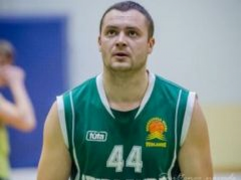 Aizraujošas cīņas Smiltenes novada basketbola čempionāta otrajā kārtā
