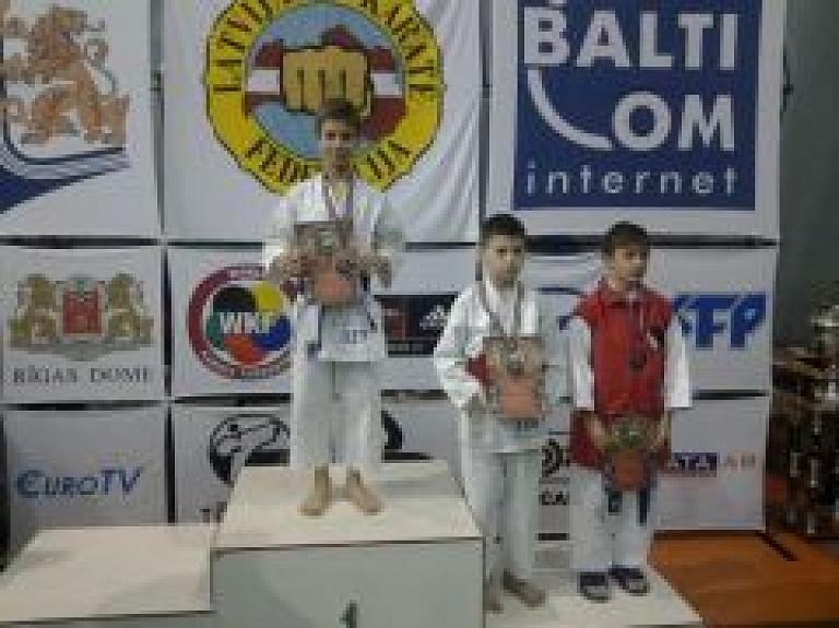Valmieriešiem panākumi karatē turnīrā "Fudzi Tournament 2014"