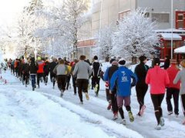 Skriešanas sezonas noslēgumā Ozolnieki aicina uz "Ziemas skrējienu 2014"