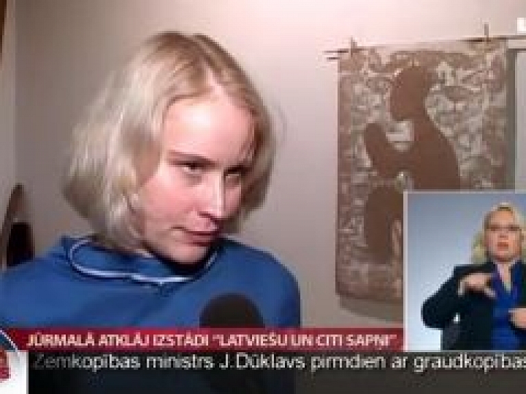 Jūrmalā atklāj izstādi "Latviešu un citi sapņi"