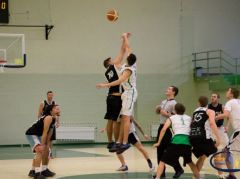 Valmieras pilsētas čempionāts basketbolā atklāj 2014./2015.gada sezonu