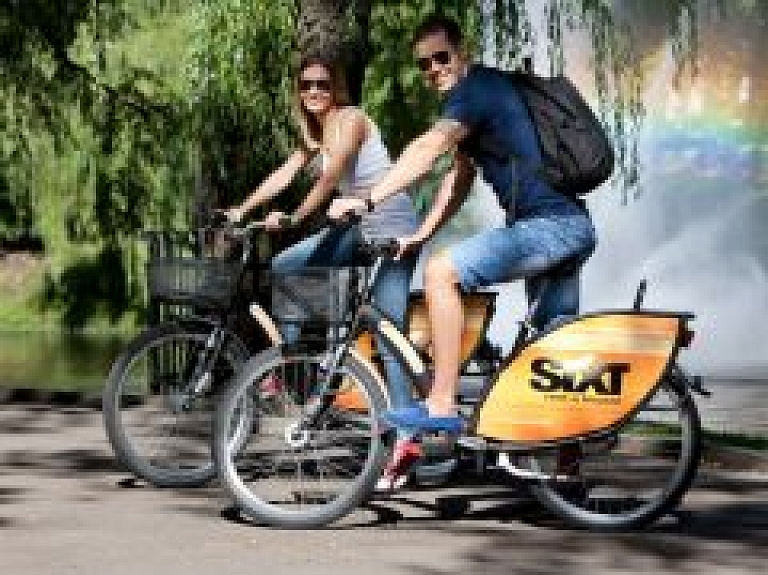 Nomas velosipēdus ārzemnieki izmanto Rīgas un Jūrmalas apskatei