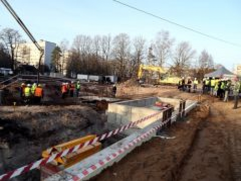 Jūrmalā top jauna daudzfunkcionāla sporta halle