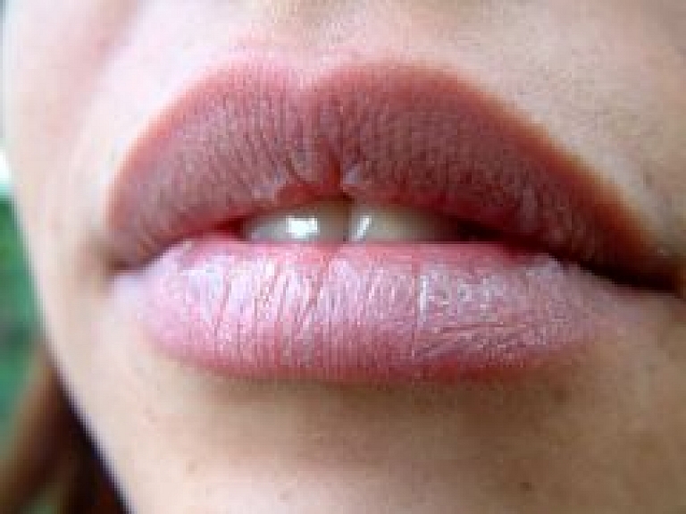 Dabīgs lūpu balzams - piecas receptes