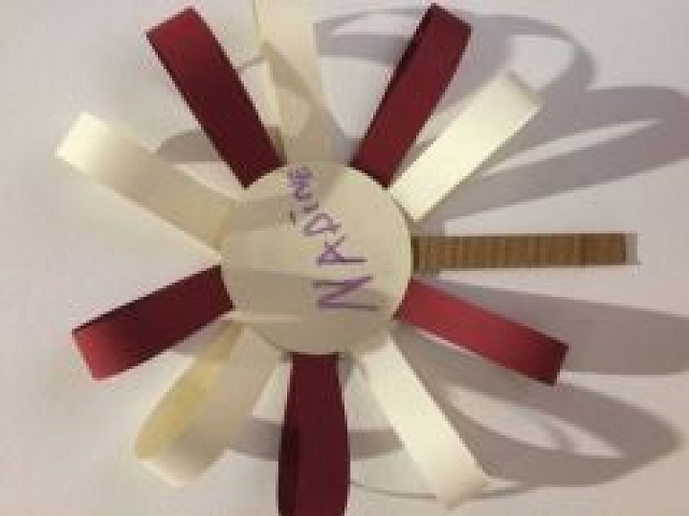 Kas ir Lāčplēsis un pupuķis? Pastāsti bērnam par Latviju saprotami