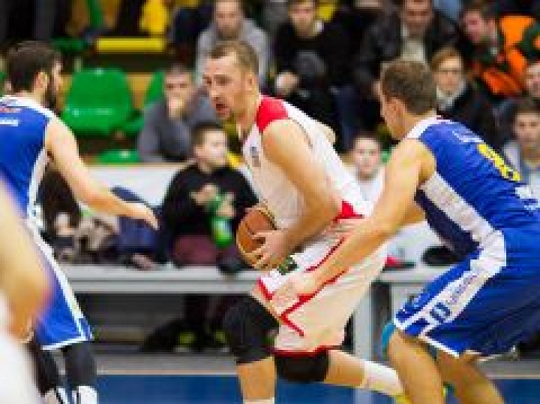 BK "Jēkabpils" ar Kuksika 16 punktiem uzvar BK "Saldus"