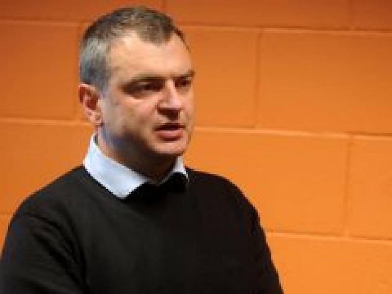 Vērtēs bijušā Daugavpils kluba "Dinaburg" prezidenta sūdzību par apcietinājumu