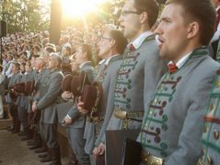 Neikenkalna dabas koncertzālē atskaņos "Pagānu gadagrāmatu"