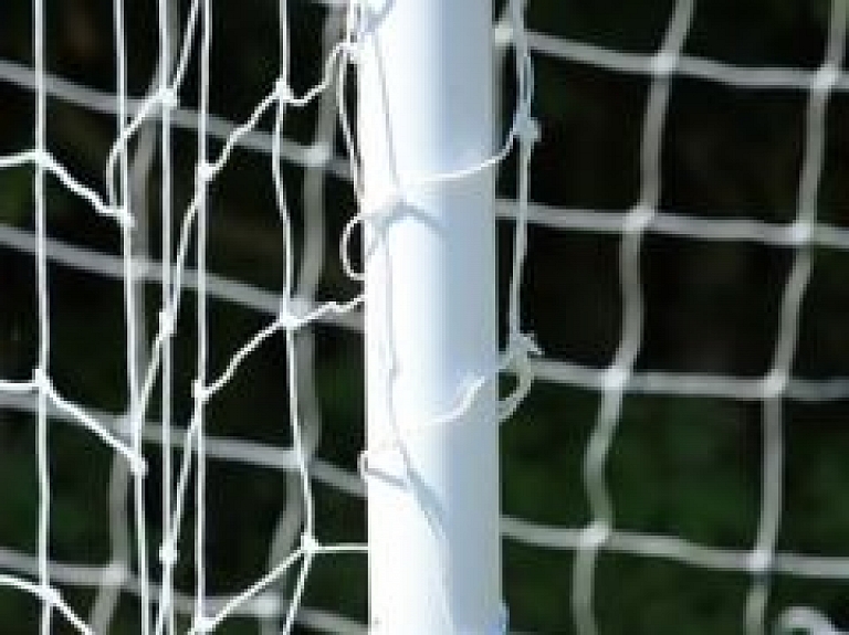 Aizvadītas pirmās spēles Gulbenes novada futbola čempionātā