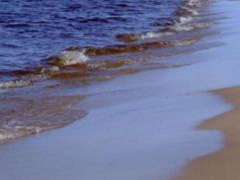 Saulkrastu peldvietās atļauts peldēties