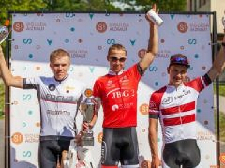 Latvijai divas trešās vietas olimpiskajā krosā "Siguldas Kauss 2015"