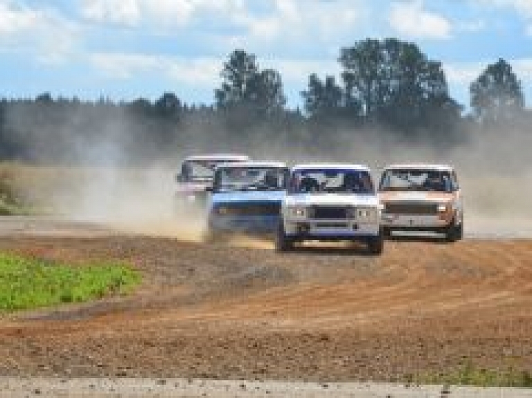 "Žiguļu kausā" piedalīsies Nitišs un Baumanis